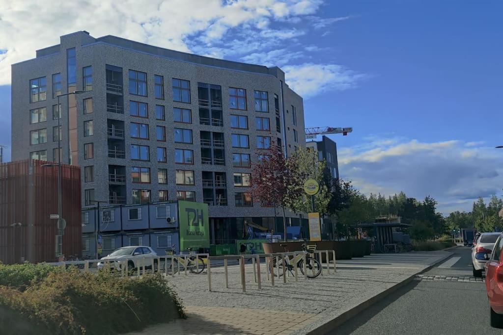 New Studio Cherry Near Helsinki Airport In Kivistoe Vanda Exteriör bild