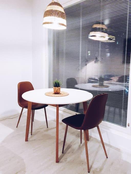 New Studio Cherry Near Helsinki Airport In Kivistoe Vanda Exteriör bild